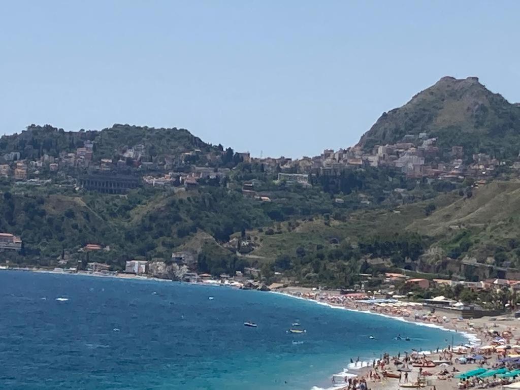 Apartmán Soffio Dal Mare Letojanni Exteriér fotografie